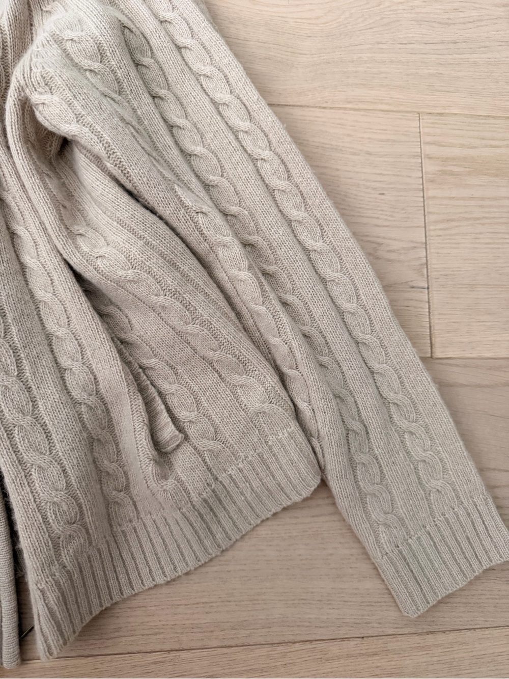 cashmere cable knit zip-up jacket - Picture 4 of 4